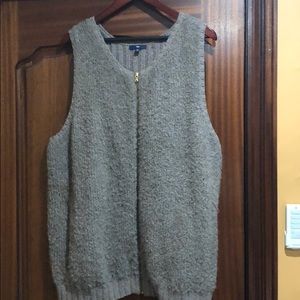 Women’s GAP vest